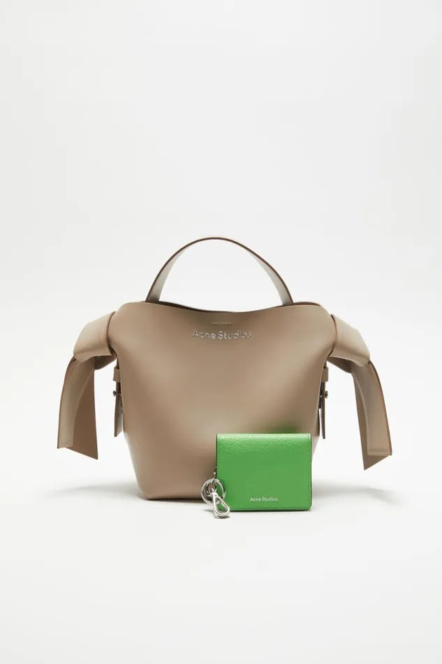 Acne Studios Folded Leather Wallet Green Men Small Leather Goods Acne Studios Folded Leather Wallet Green Men Small Leather Goods