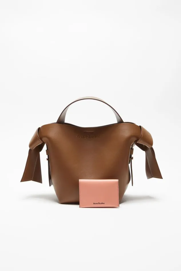 Acne Studios Folded Leather Wallet Salmon Pink Men Small Leather Goods Acne Studios Folded Leather Wallet Salmon Pink Men Small Leather Goods