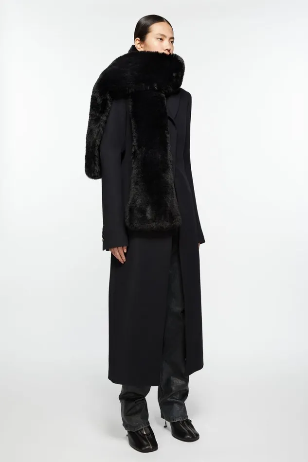 Acne Studios Furry Scarf Black Men Scarves Acne Studios Furry Scarf Black Men Scarves