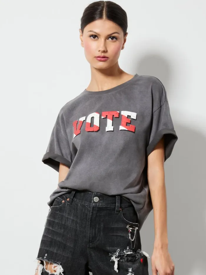 Alice Olivia AO X I AM A VOTER EVAN OVERSIZED TEE United Women Tops