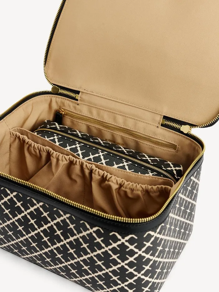 Beauty Bags Women By Malene Birger Bae Beauty Cosmetics Case Black