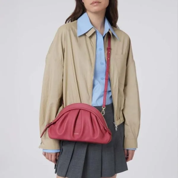 Coccinelle Cheek Smooth Medium Rosewood Women Coccinelle Clutch Coccinelle Cheek Smooth Medium Rosewood Women Coccinelle Clutch