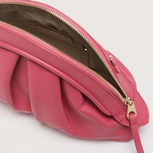 Coccinelle Cheek Smooth Medium Rosewood Women Coccinelle Clutch Coccinelle Cheek Smooth Medium Rosewood Women Coccinelle Clutch