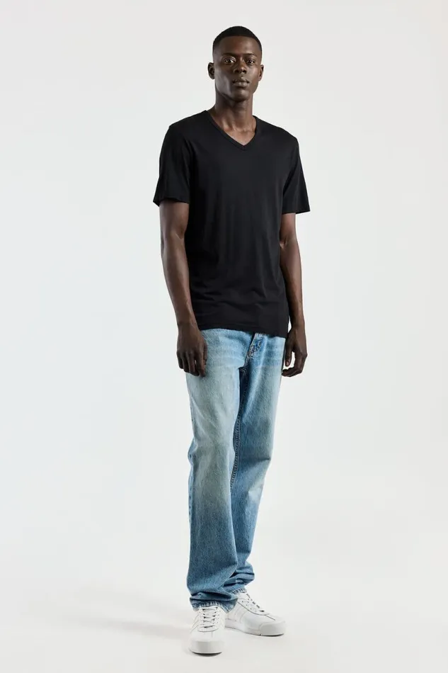 COTTON CITIZEN TEES Classic VNeck Tee Jet Black 8211 Men