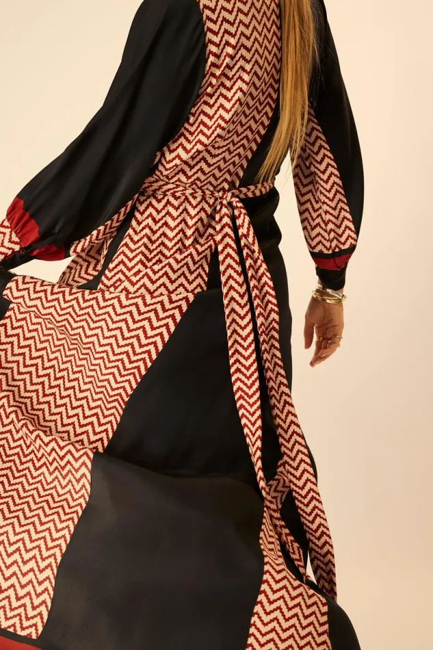 Dresses Shop Natalie Martin KATE LONG SLEEVE MAXI Block Zigzag Noire
