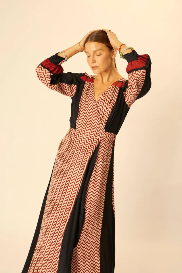 Dresses Shop Natalie Martin KATE LONG SLEEVE MAXI Block Zigzag Noire