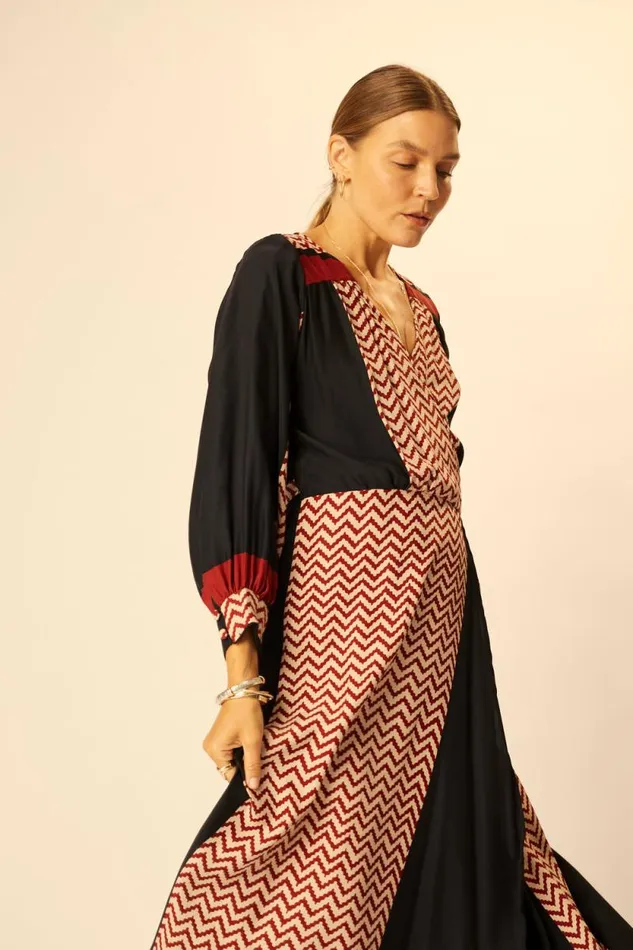 Dresses Shop Natalie Martin KATE LONG SLEEVE MAXI Block Zigzag Noire