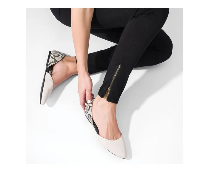 Flats and SlipOns Sadie D8217Orsay Ivorysnake Leather 8211 Hush Puppies Women