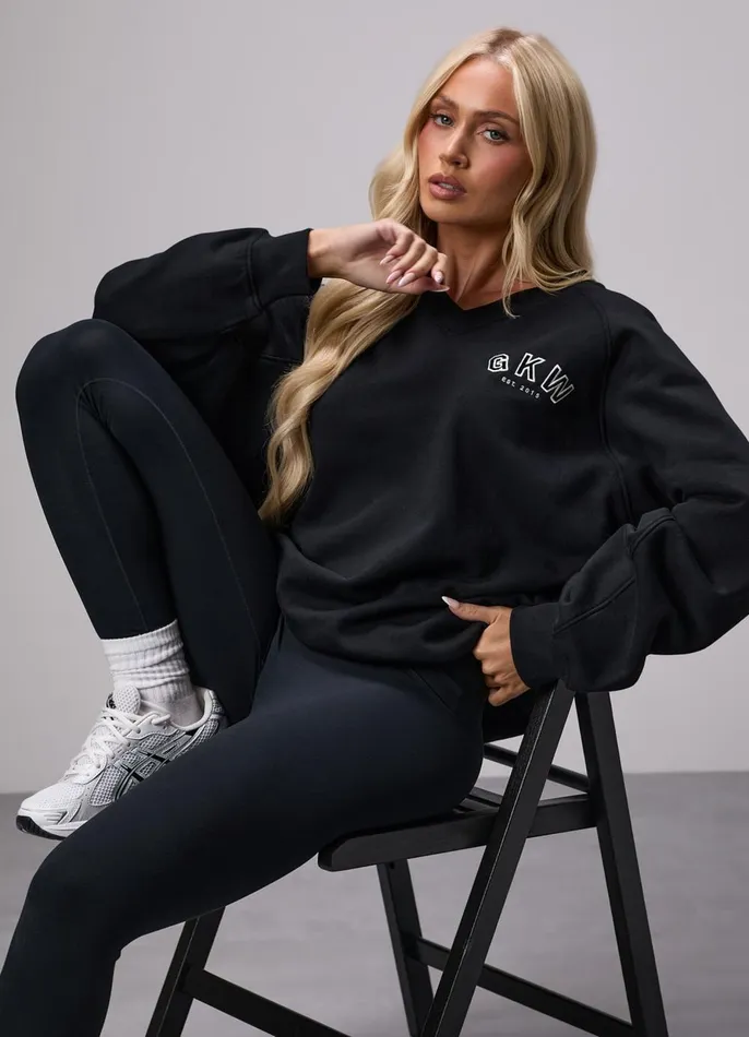 Gym King CoOrds Women GKW Sports Luxe V Neck Crew 8211 Black