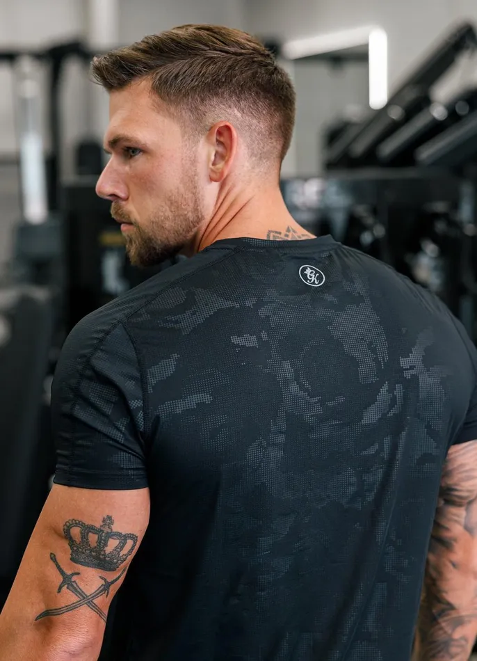 Gym King Gymwear Men Debossed Camo SS Tee 8211 Black