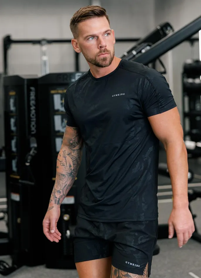 Gym King Gymwear Men Debossed Camo SS Tee 8211 Black