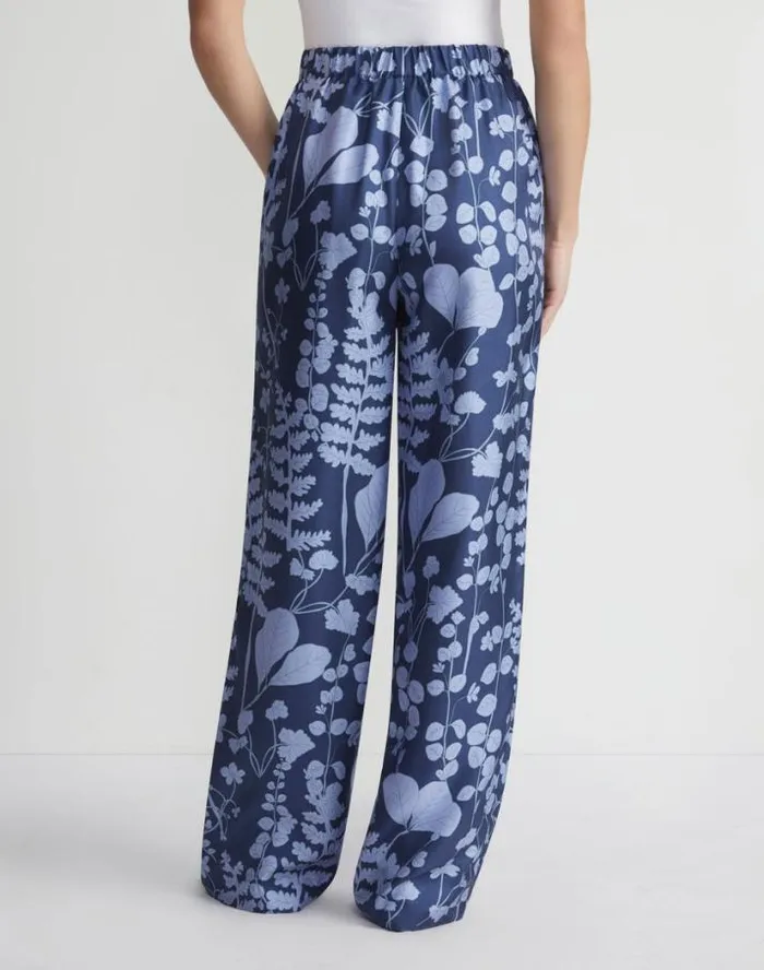 Lafayette 148 New York Frost Flora Print Silk Twill Perry Pant Midnight Blue Multi Ready To Wear Pants and Shorts
