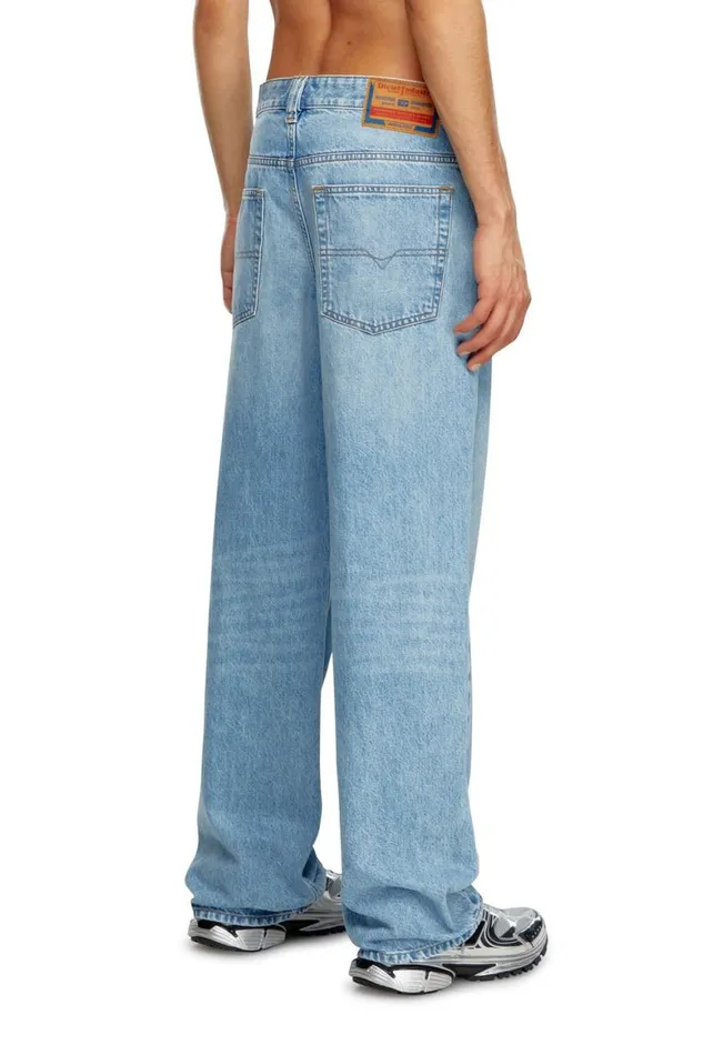Men Diesel Jeans Relaxed Jeans 2001 DMacro 09I29 Light Blue Men Diesel Jeans Relaxed Jeans 2001 DMacro 09I29 Light Blue