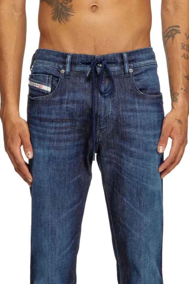 Men Diesel Jeans Slim 2060 DStrukt Joggjeans 09L11 Dark Blue Men Diesel Jeans Slim 2060 DStrukt Joggjeans 09L11 Dark Blue