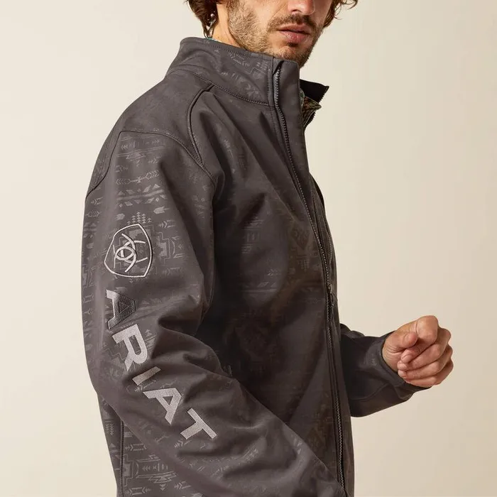 Men Jackets and Vests Ariat Logo 20 Softshell Jacket Phantom Embossed Men Jackets and Vests Ariat Logo 20 Softshell Jacket Phantom Embossed