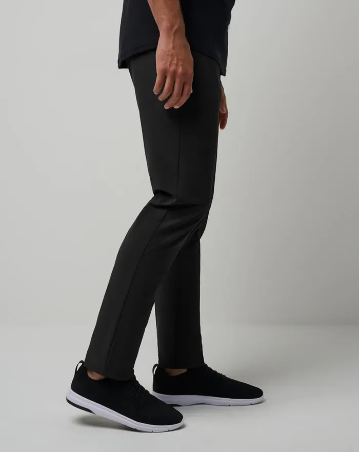 Men Pants TravisMathew OPEN TO CLOSE TECH CHINO PANT Black Men Pants TravisMathew OPEN TO CLOSE TECH CHINO PANT Black