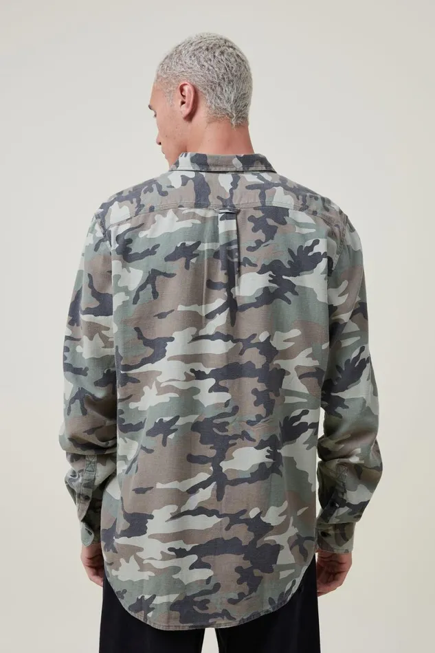 Men Shirts and Polos Cotton On Greenpoint Long Sleeve Shirt Camo