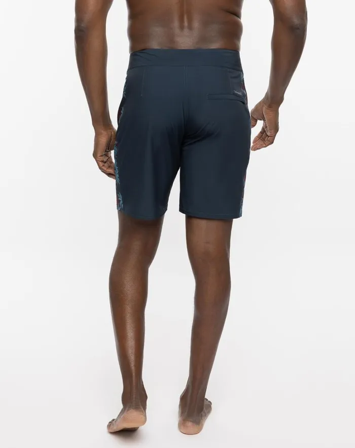 Men Shorts TravisMathew DAWNS EARLY LIGHT BOARDSHORT Blue Nights