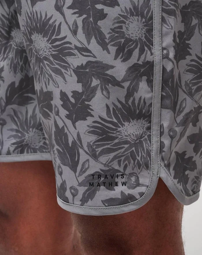 Men Shorts TravisMathew GREEN BOTTLES BOARDSHORT Heather Grey Men Shorts TravisMathew GREEN BOTTLES BOARDSHORT Heather Grey