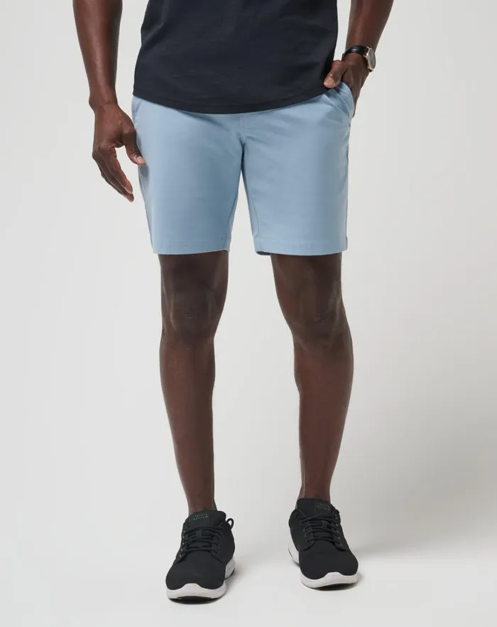 Men Shorts TravisMathew TECH CHINO SHORT 8IN Ash Blue