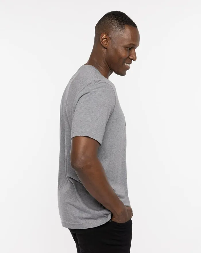 Men Tees TravisMathew ST ANDREWS SHADOWY PLAID TEE Heather Grey Men Tees TravisMathew ST ANDREWS SHADOWY PLAID TEE Heather Grey