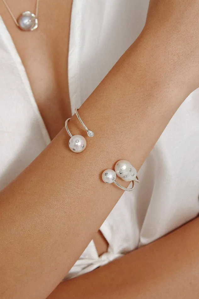 Nigella Diamond Cuff White Pearl Women Chan Luu Bracelets