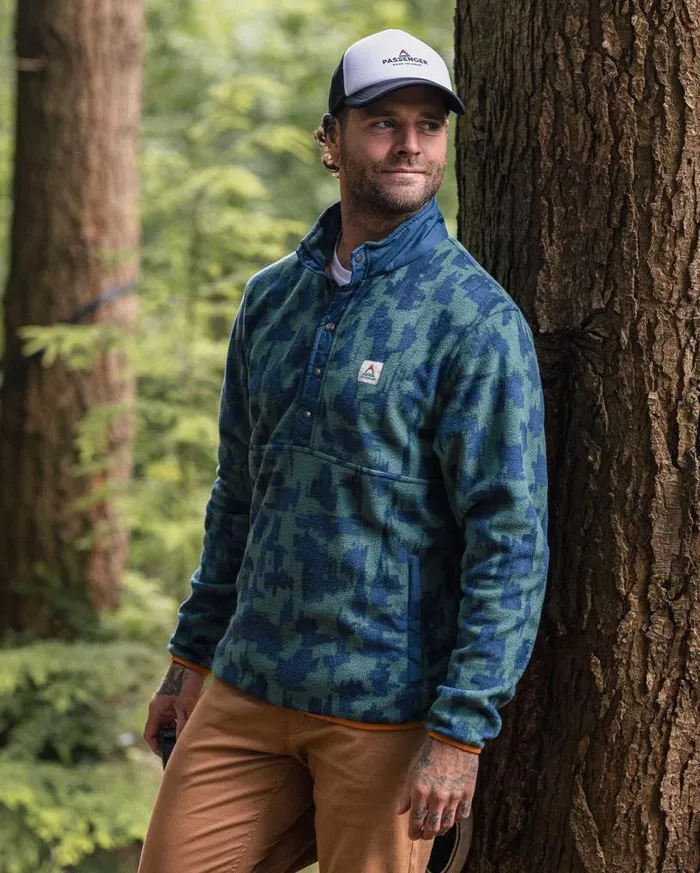 Passenger Clothing Adrift Recycled Polar Fleece Oak Patch Deep Ocean Men Fleece