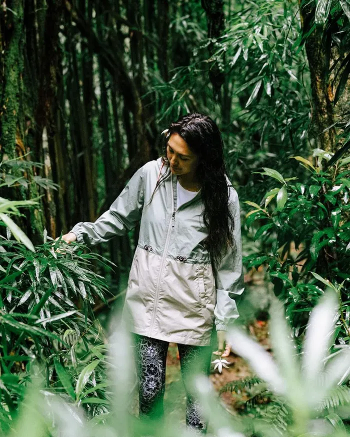 Passenger Clothing Nimbin Recycled Full Zip Water Resistant Jacket Pistachio Women Activewear