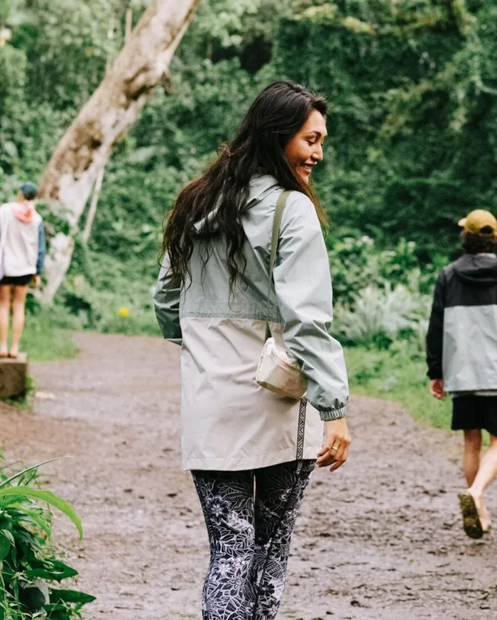 Passenger Clothing Nimbin Recycled Full Zip Water Resistant Jacket Pistachio Women Activewear