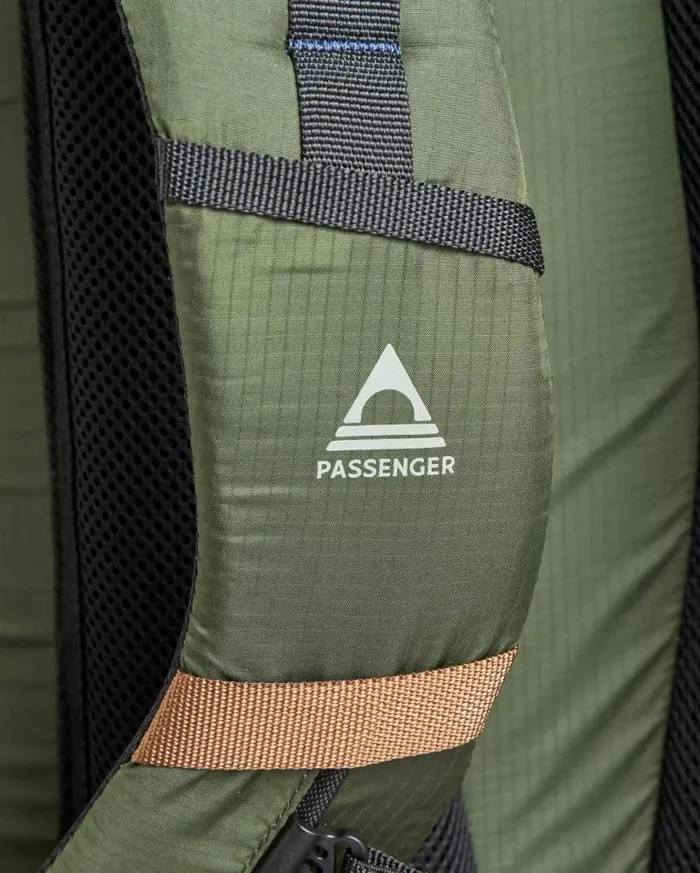 Passenger Clothing Track Recycled 20L Backpack Fir Tree WomenMen Backpacks and Bags