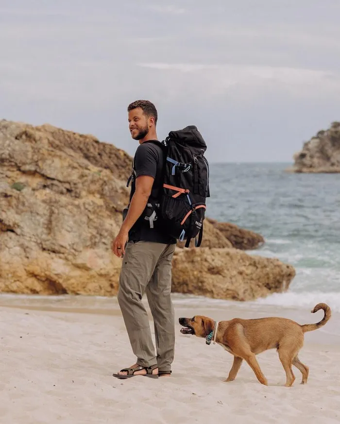 Passenger Clothing Wayfarer Recycled 65L Backpack Black WomenMen Backpacks and Bags
