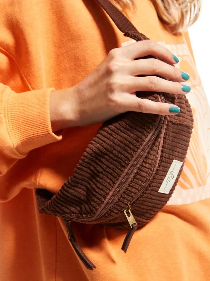 Roxy Handbags Cozy Nature Fanny Pack Bitter Chocolate 8211 Women Roxy Handbags Cozy Nature Fanny Pack Bitter Chocolate 8211 Women