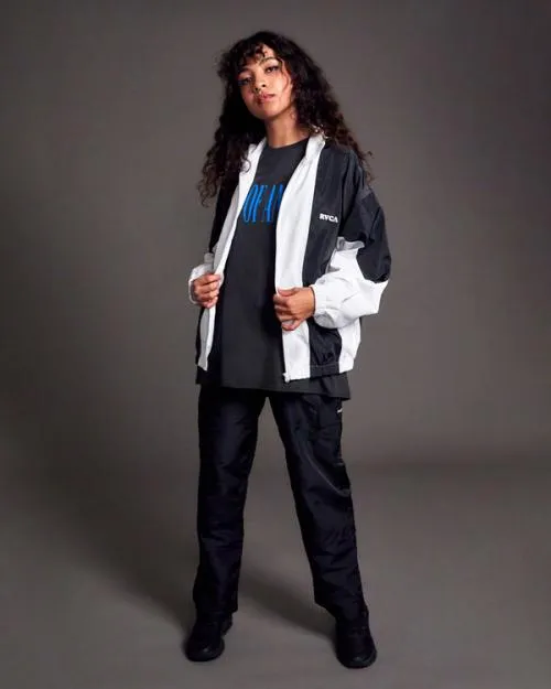 Rvca Throwback Windbreaker Jacket Blackwhite Women Jackets