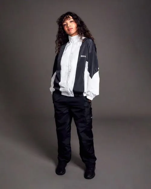 Rvca Throwback Windbreaker Jacket Blackwhite Women Jackets