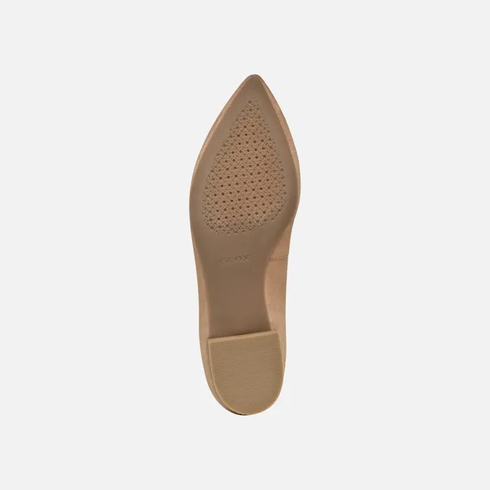 Woman Geox Ballerinas CHARYSSA WOMAN Mud Suede Ballerina Pumps Mud