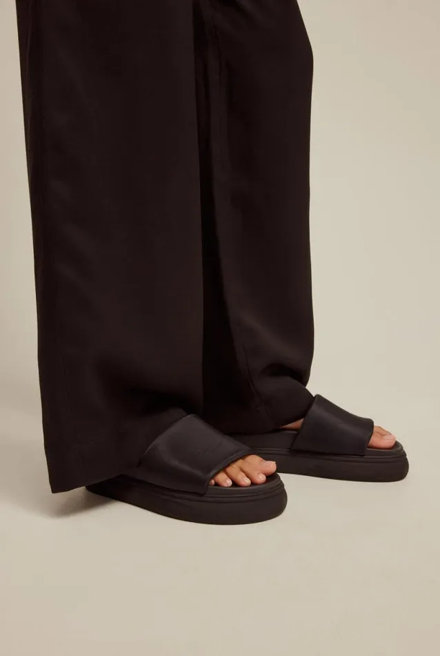 Woman Venroy Accessories Double Footbed Slide