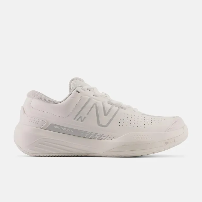 Women 696v5 White With Navy New Balance Tennis