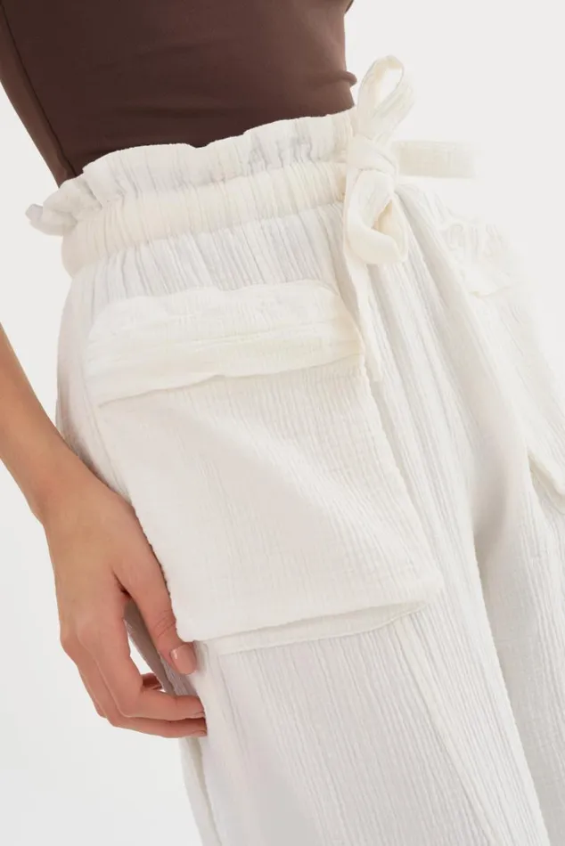 Women CRESTIN Cotton Cargo Pants Off White LAMARQUE Pants and Shorts Women CRESTIN Cotton Cargo Pants Off White LAMARQUE Pants and Shorts