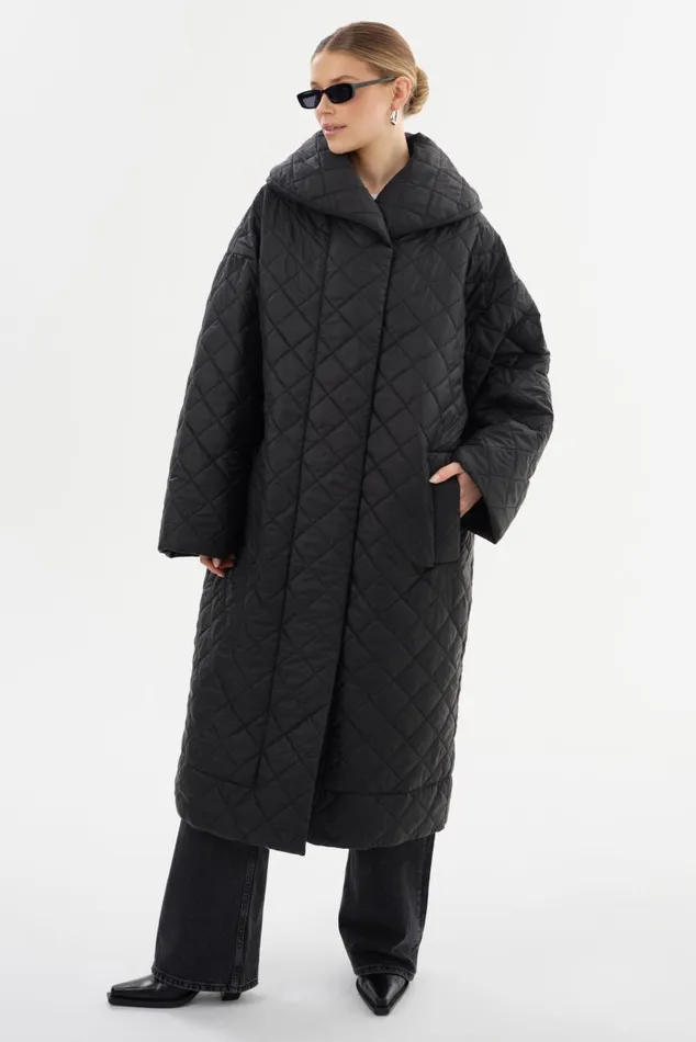 Women HENDRIKA Oversized Quilted Coat Black LAMARQUE Puffers Women HENDRIKA Oversized Quilted Coat Black LAMARQUE Puffers