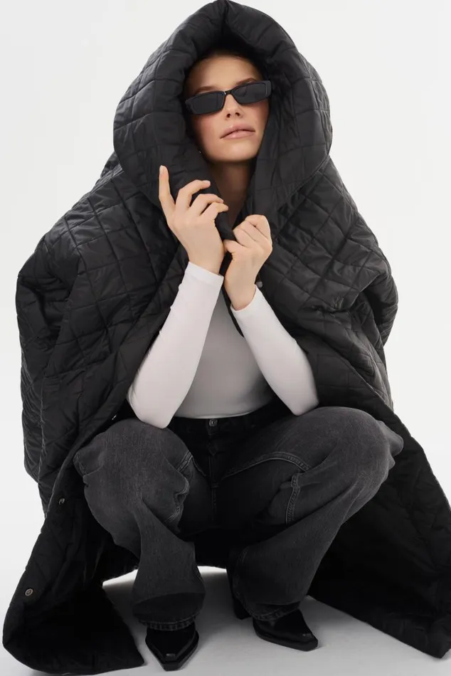 Women HENDRIKA Oversized Quilted Coat Black LAMARQUE Puffers Women HENDRIKA Oversized Quilted Coat Black LAMARQUE Puffers