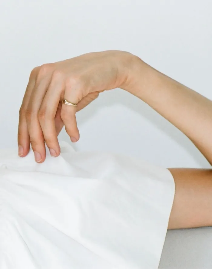 Women Jewelry Madewell Kinn Studio Petite Classic Signet Ring Gold