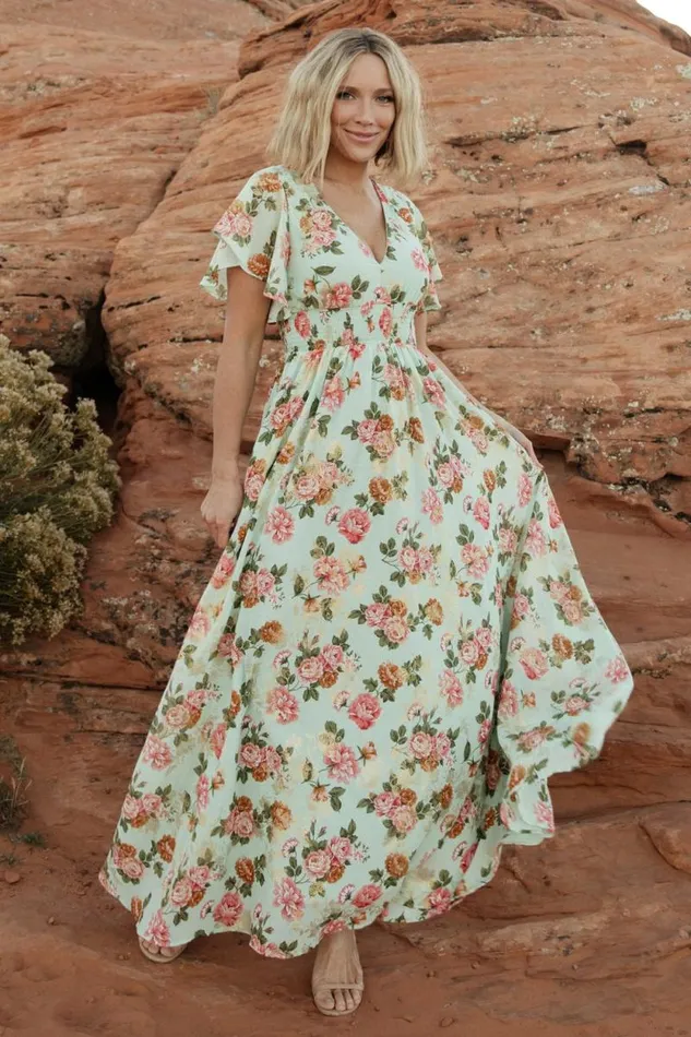 Women Lynlee Metallic Maxi Dress Sage Pink Baltic Born The Guest Edit Women Lynlee Metallic Maxi Dress Sage Pink Baltic Born The Guest Edit