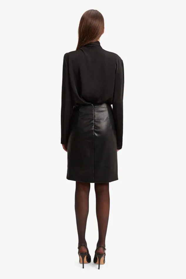 Women Party Tops Bardot Castian Satin Blouse In Black Black