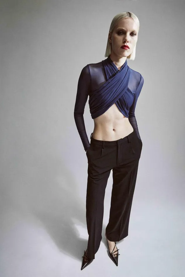 Women Shirts and Blouses Bardot Aliyah Top In Navy Navy