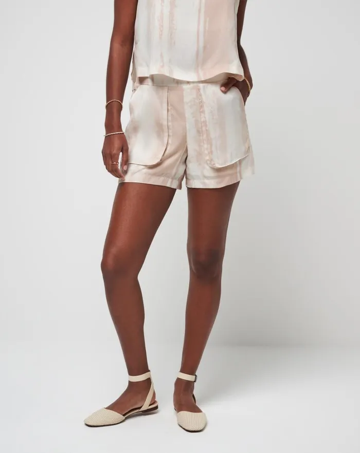Women Shorts TravisMathew TROPIC WINDS SHORT Brazilian Sand Women Shorts TravisMathew TROPIC WINDS SHORT Brazilian Sand