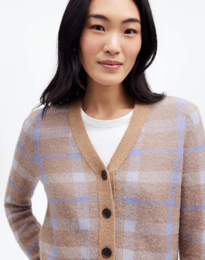 Women Sweaters Madewell AlpacaBlend VNeck Cardigan In Plaid Warm Camel Plaid