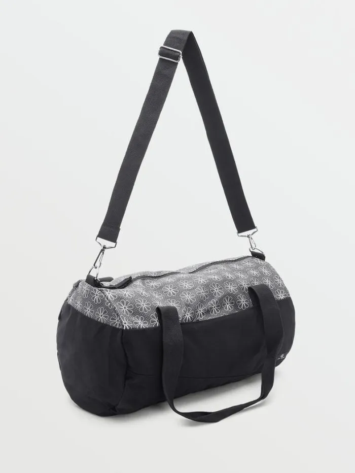 Womens Bags and Backpacks Volcom Schoolyard Canvas Duffel 8211 BlackWhite