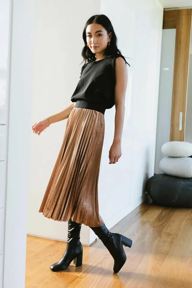 Zoe Velour Skirt In Taupe Taupe Women Bohme Skirts